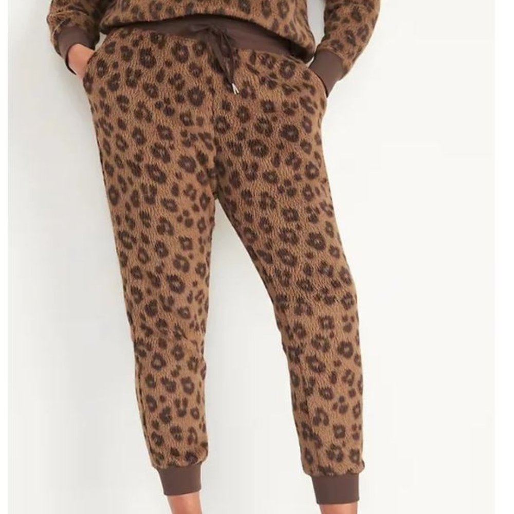 Old Navy Sherpa Leopard Pants Brown (Large)